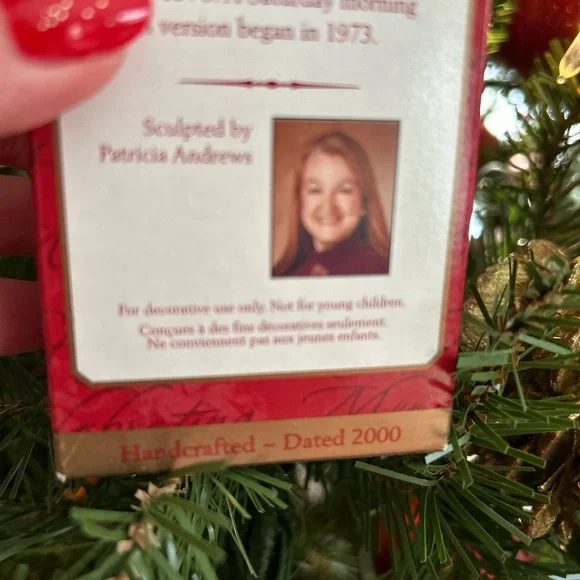 Hallmark Keepsake Jeannie Ornament in box - Picture 4 of 5